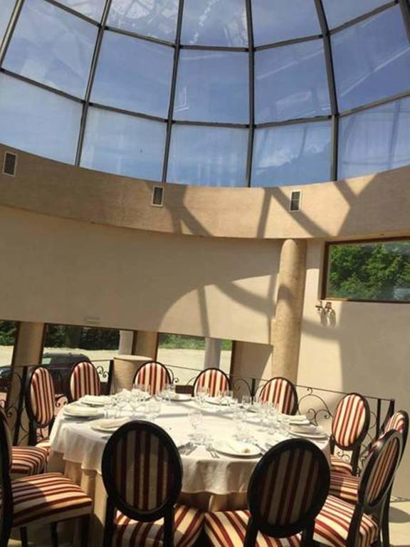 Popasul Romanilor Hotel Zalau Ngoại thất bức ảnh