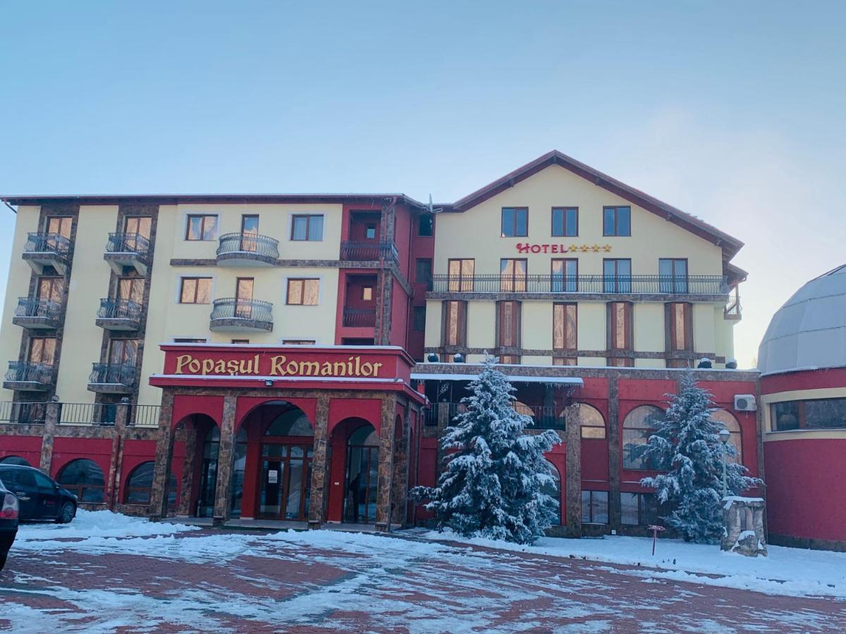 Popasul Romanilor Hotel Zalau Ngoại thất bức ảnh