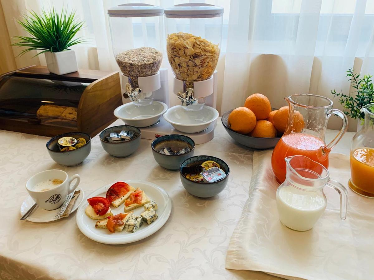 Popasul Romanilor Hotel Zalau Ngoại thất bức ảnh