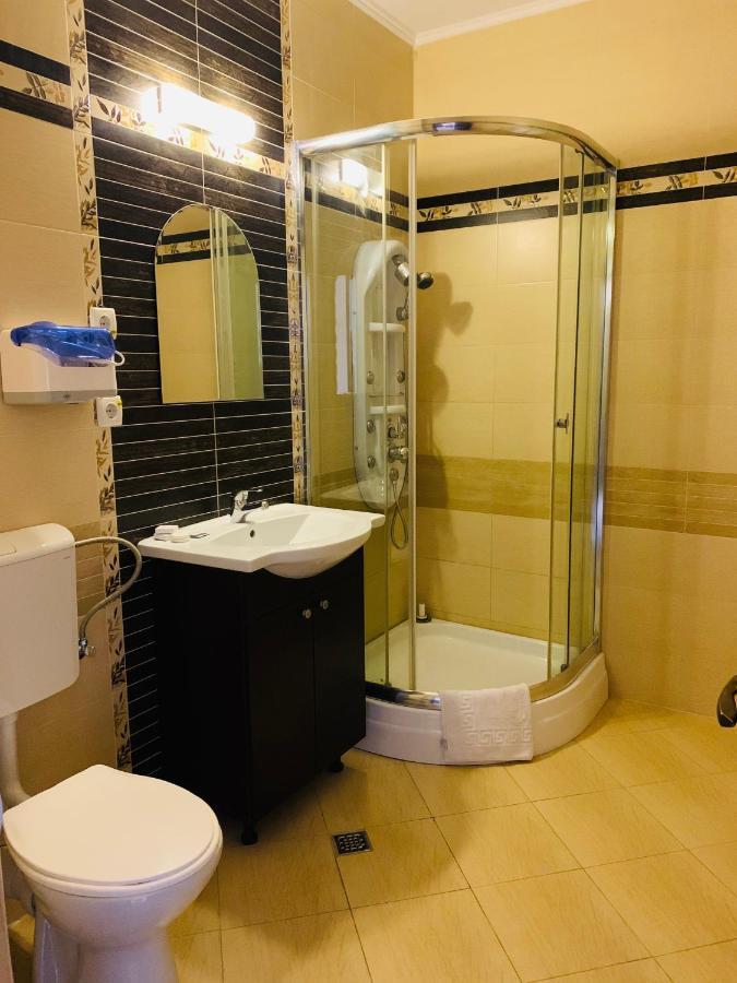 Popasul Romanilor Hotel Zalau Ngoại thất bức ảnh
